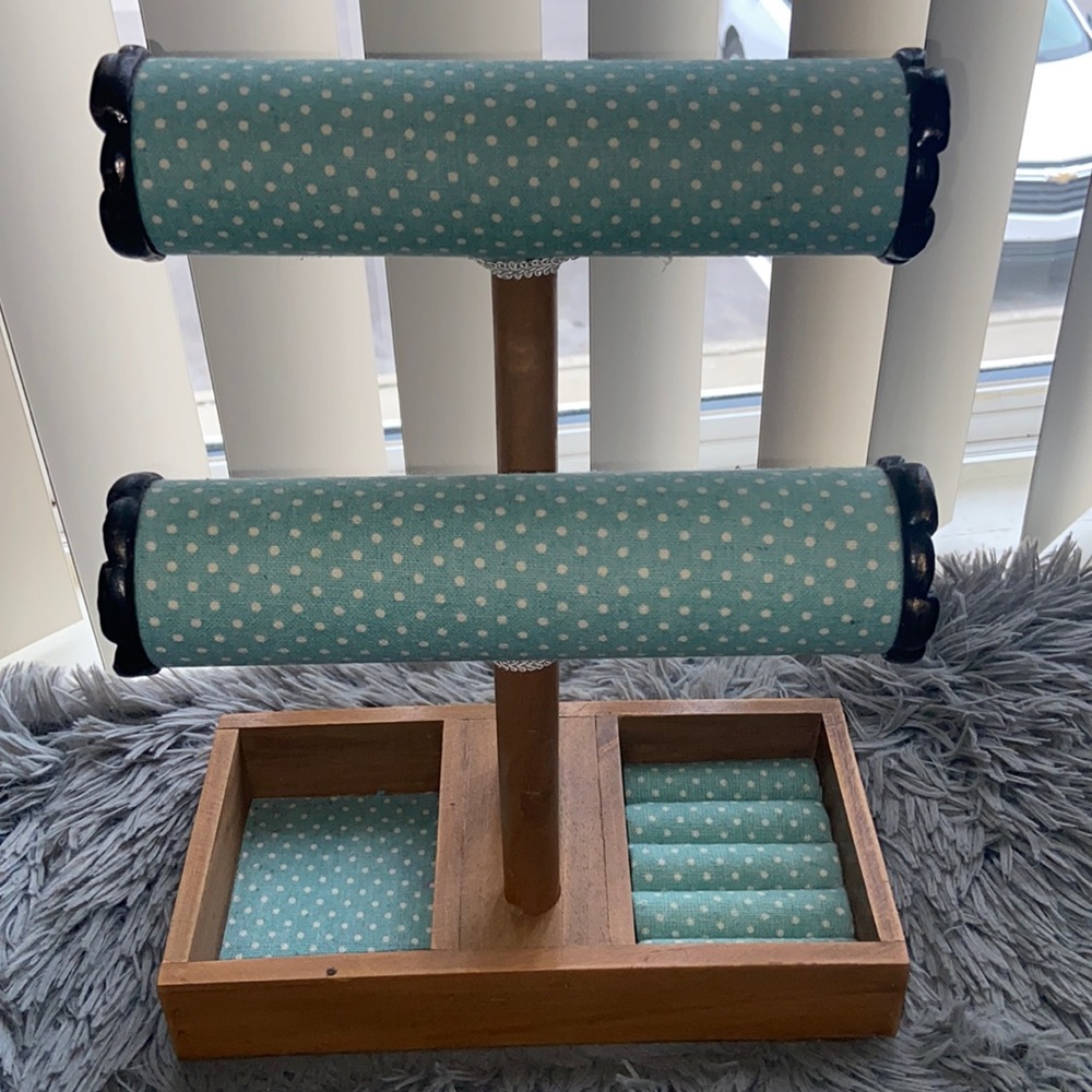 Jewelry organizer